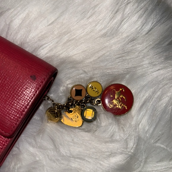 Authentic MCM Pink Leather Studded Logo Motifs Trifold Wallet with keychain GUC - Picture 17 of 17